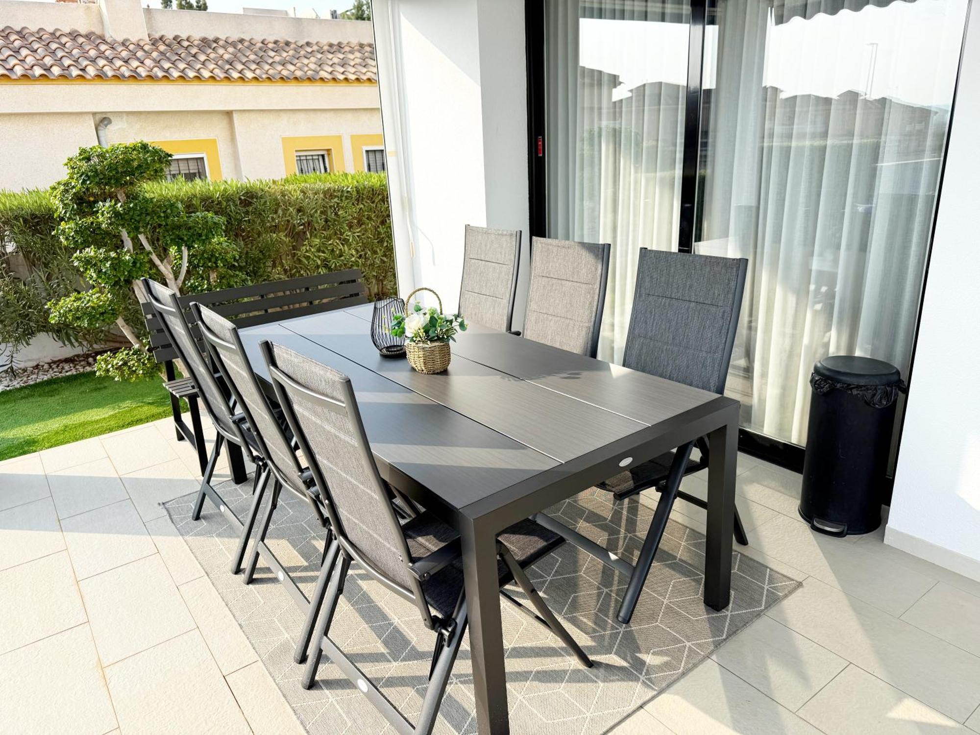 Luxury With Large Swimming Pool And Outdoor Area Villa